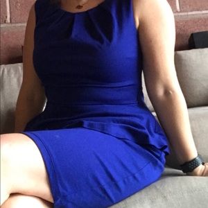 Valerie Bertinelli navy blue dress.